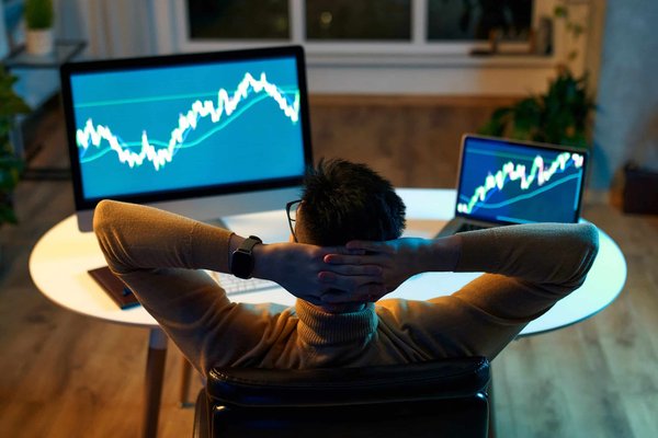 Astuces pour investir en cryptomonnaie : agir de manière efficace et sécurisée